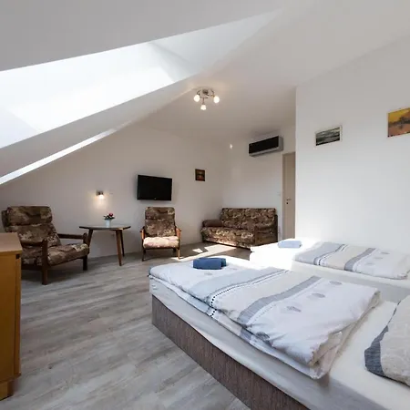 Appartement Stara Brusirna à Šatov Extérieur photo