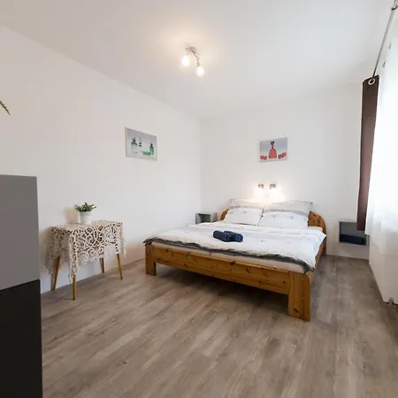 Appartement Stara Brusirna à Šatov Extérieur photo